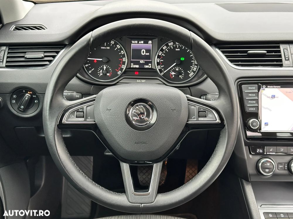 Skoda Octavia 1.6 TDI (Green tec) DSG Style - 20