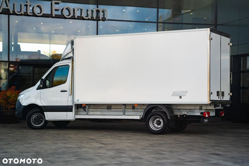 Mercedes-Benz Sprinter - 6