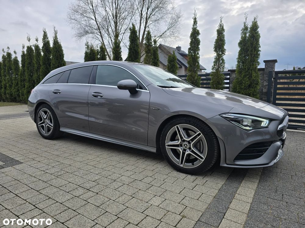 Mercedes-Benz CLA 220 7G-DCT AMG Line - 3