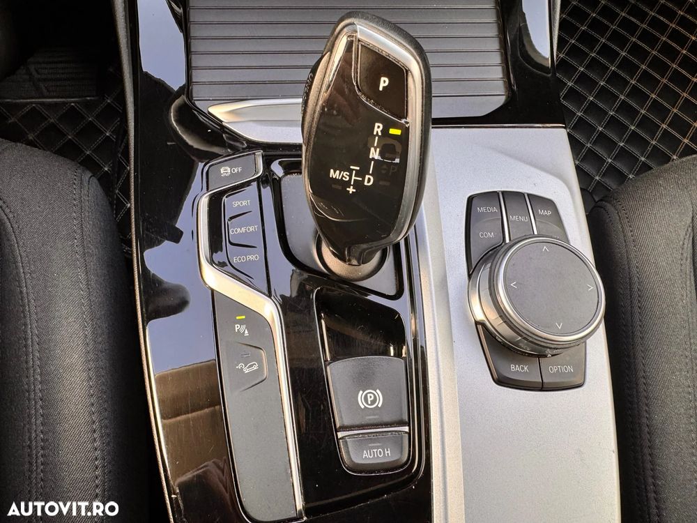 BMW X3 xDrive20d AT Luxury Line - 6