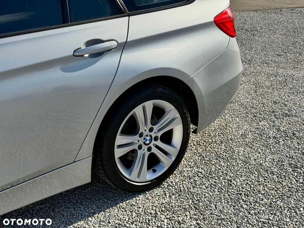 BMW Seria 3 316d Sport Line - 22