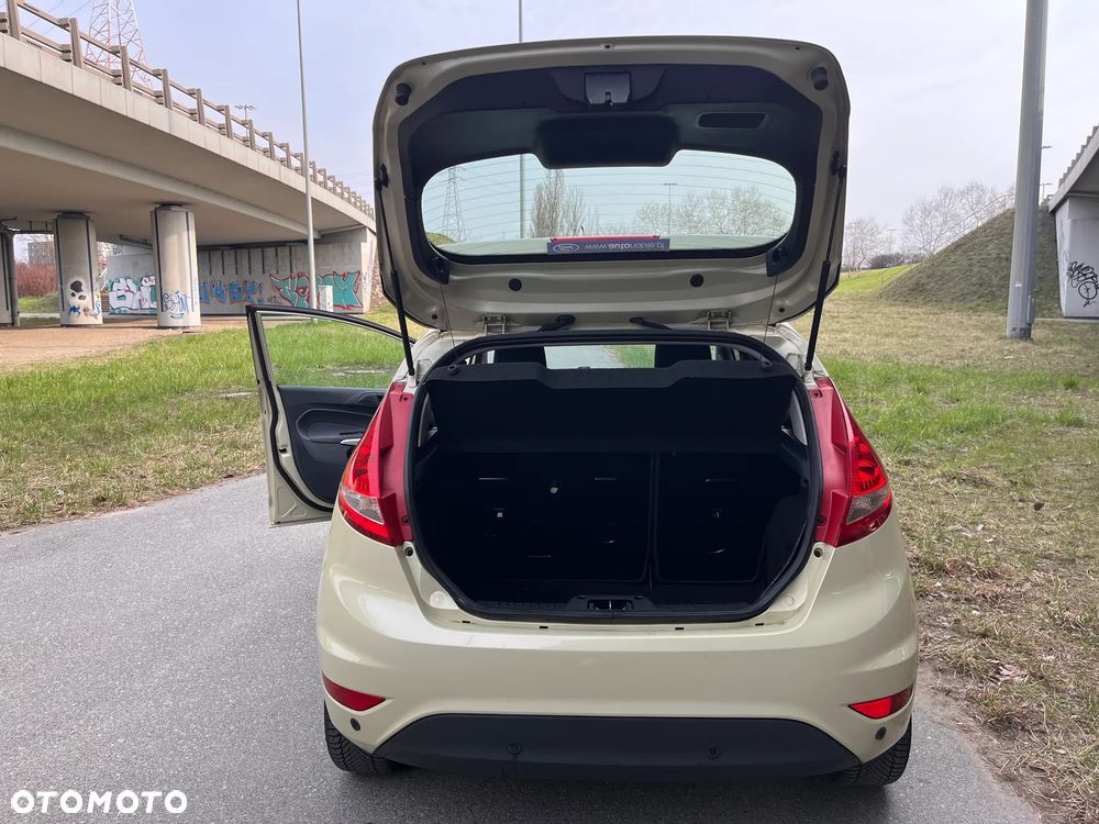 Ford Fiesta 1.25 Trend - 11