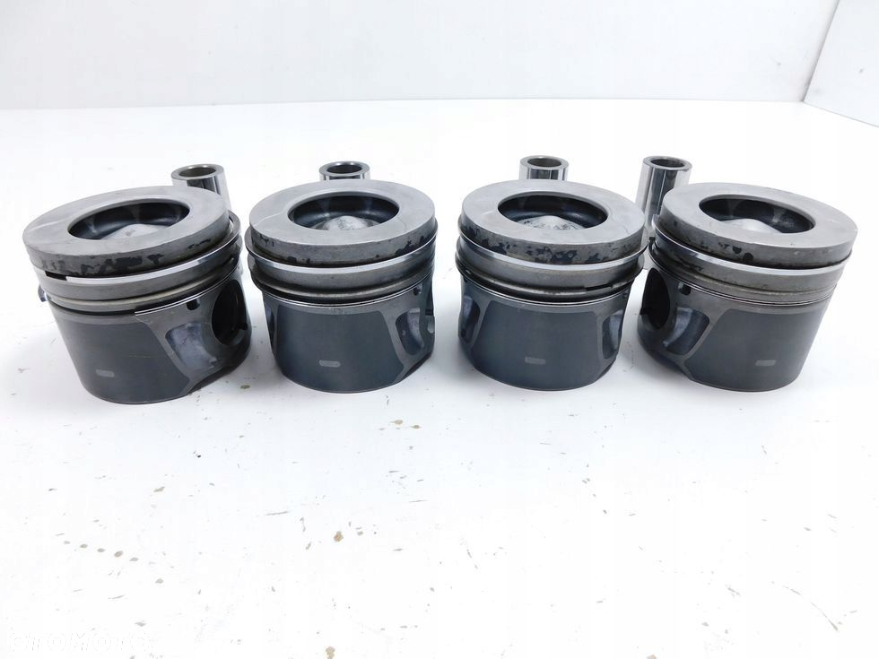 Tłok tłoki 2.0 HDI TDCI EURO 5 Ford Peugeot Citroen C5 3008 5008 508 Focus - 5