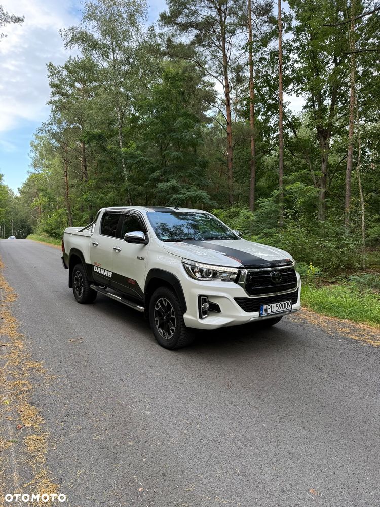Toyota Hilux 2.4 D-4D Double Cab Dakar 4x4 - 1