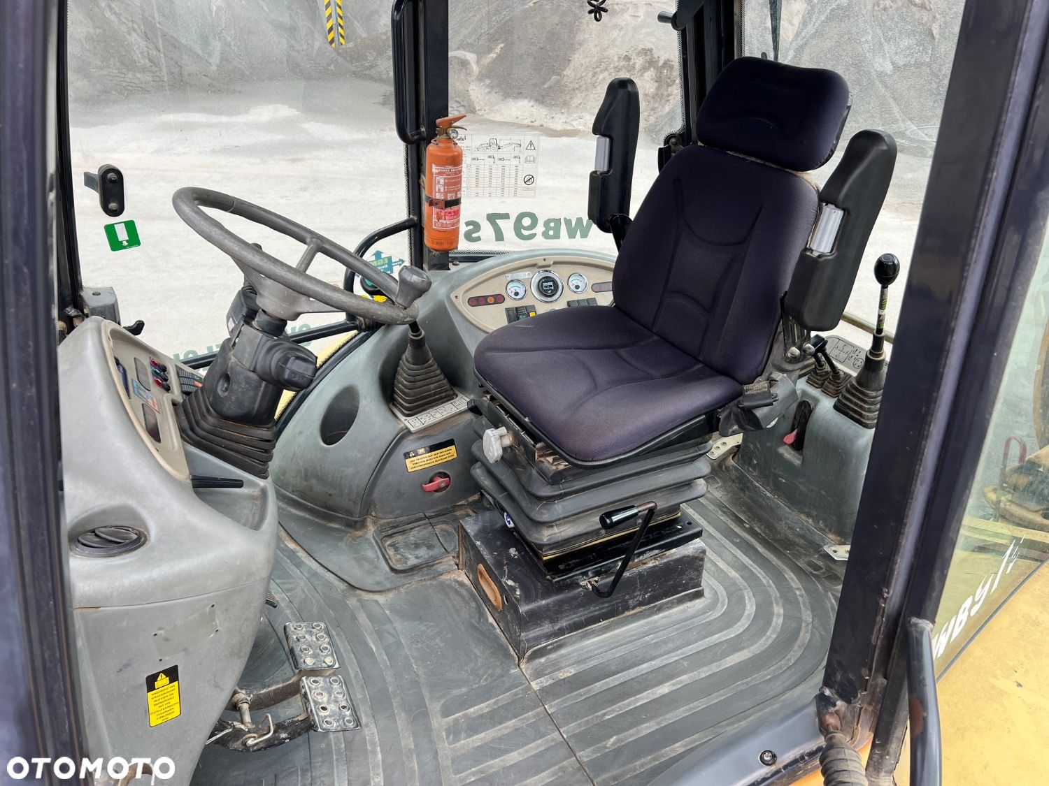 Komatsu Wb975 4X4 - 12