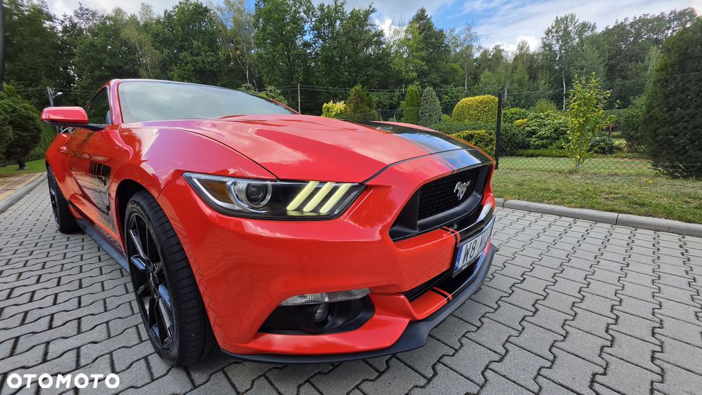 Ford Mustang 5.0 V8 GT - 4