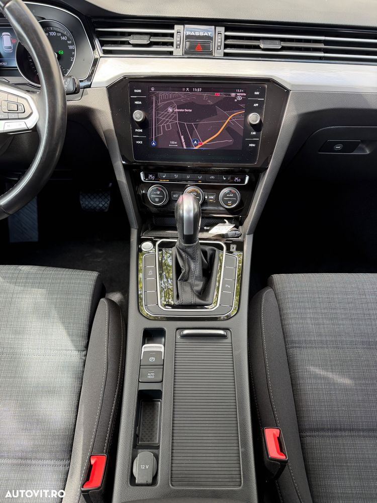 Volkswagen Passat 2.0 TDI DSG Comfortline - 9