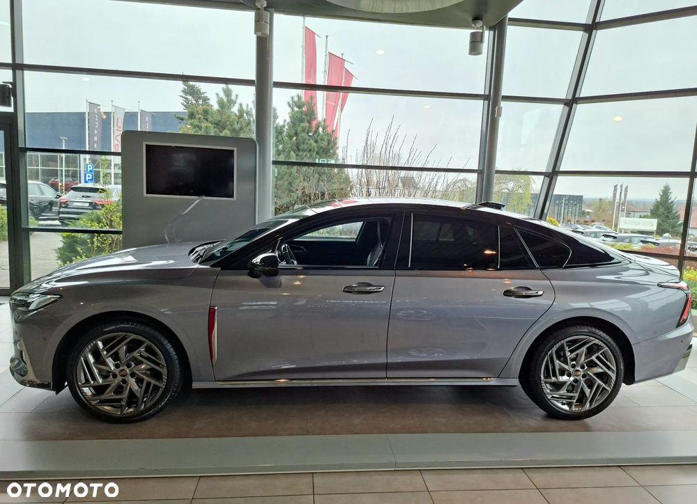 Hongqi H6 2.0T Deluxe - 11