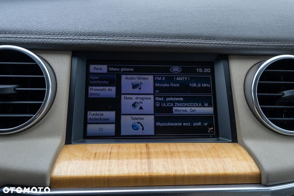 Land Rover Discovery 3.0D V6 HSE - 12