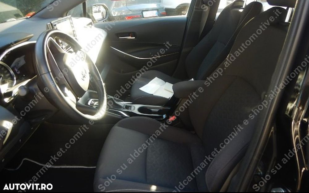 Toyota Corolla 1.8 HSD Business - 8