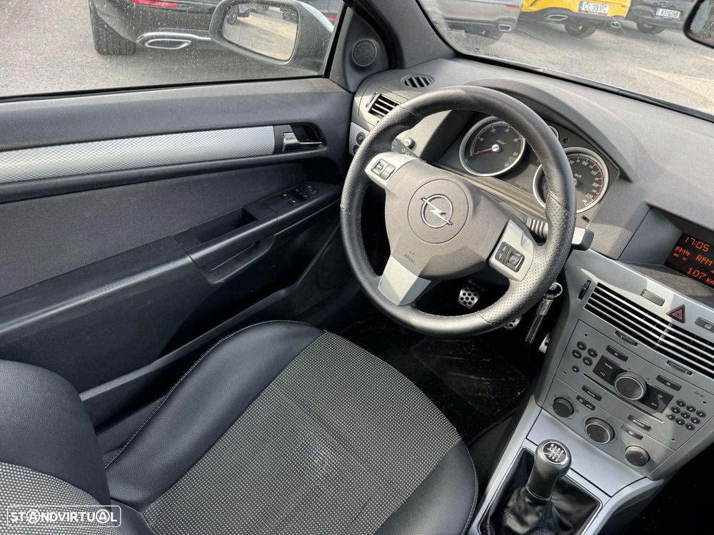 Opel Astra GTC 1.3 CDTi - 12