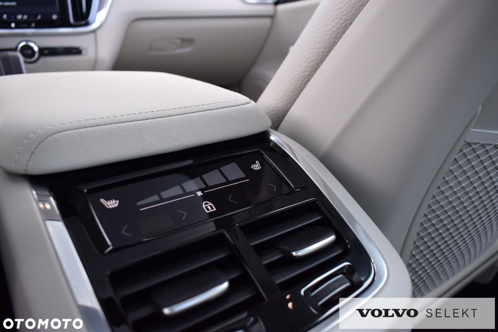 Volvo S60 - 25