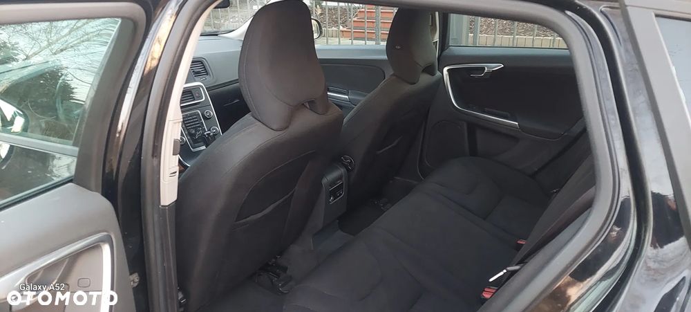 Volvo V60 - 10