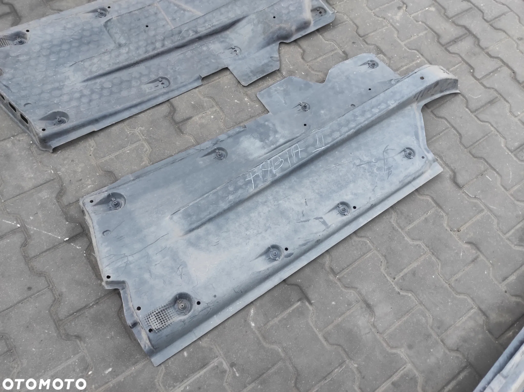 SKODA FABIA 2 ROOMSTER VW POLO 4 5 OSŁONA PODWOZIA LEWA PRAWA 6Q0825202N 6Q0825201N WYSYŁKA !!!! - 2