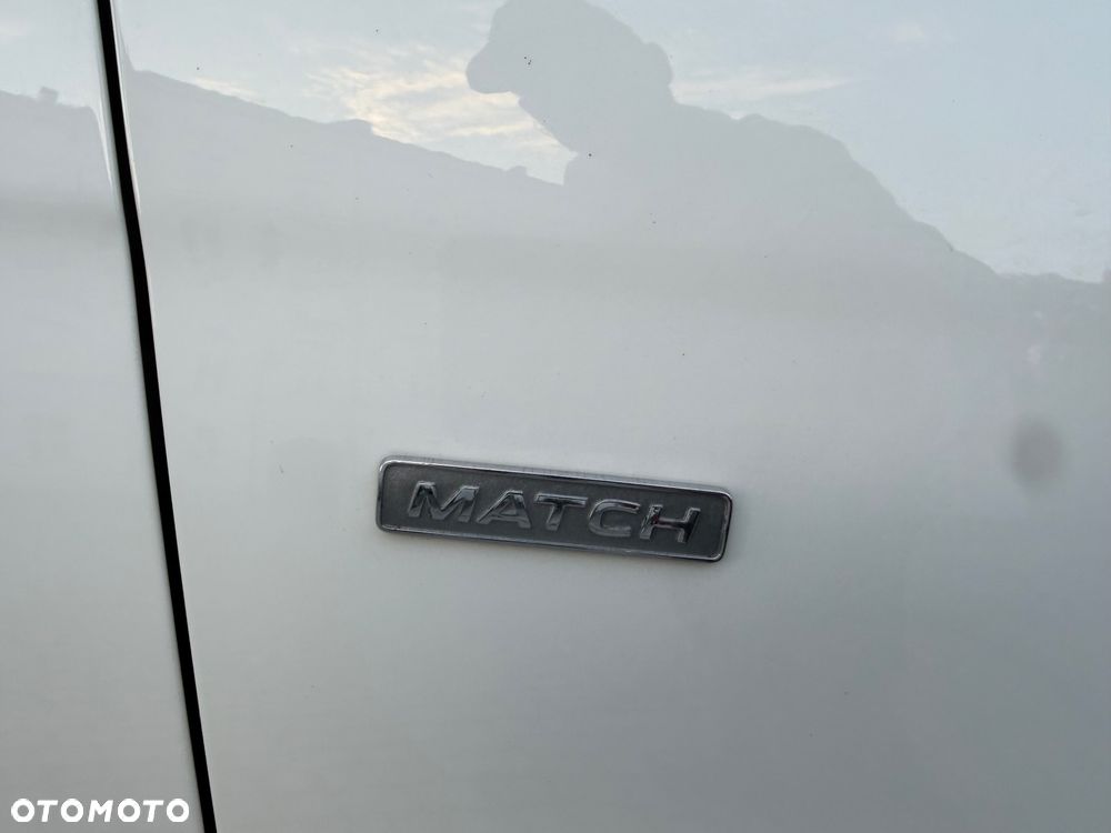 Volkswagen Golf 1.6 TDI DPF MATCH - 27
