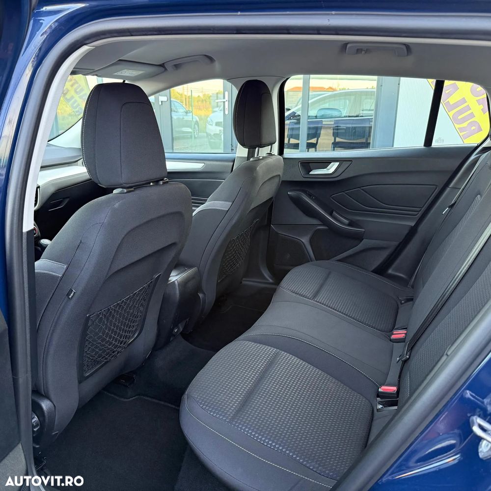 Ford Focus 1.0 EcoBoost Connected - 9