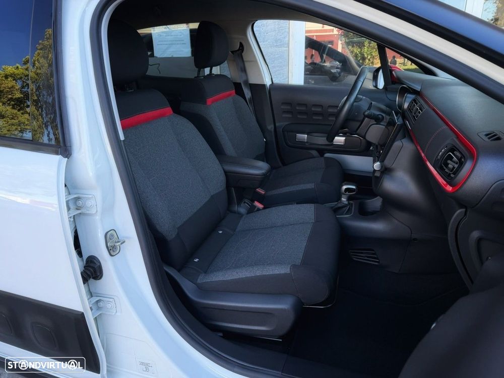 Citroën C3 1.2 PureTech Shine EAT6 - 22