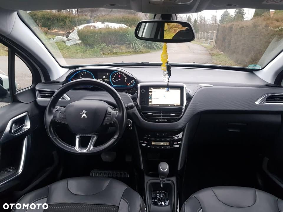 Peugeot 2008 PureTech 110 Stop&Start EAT6 Crossway - 10