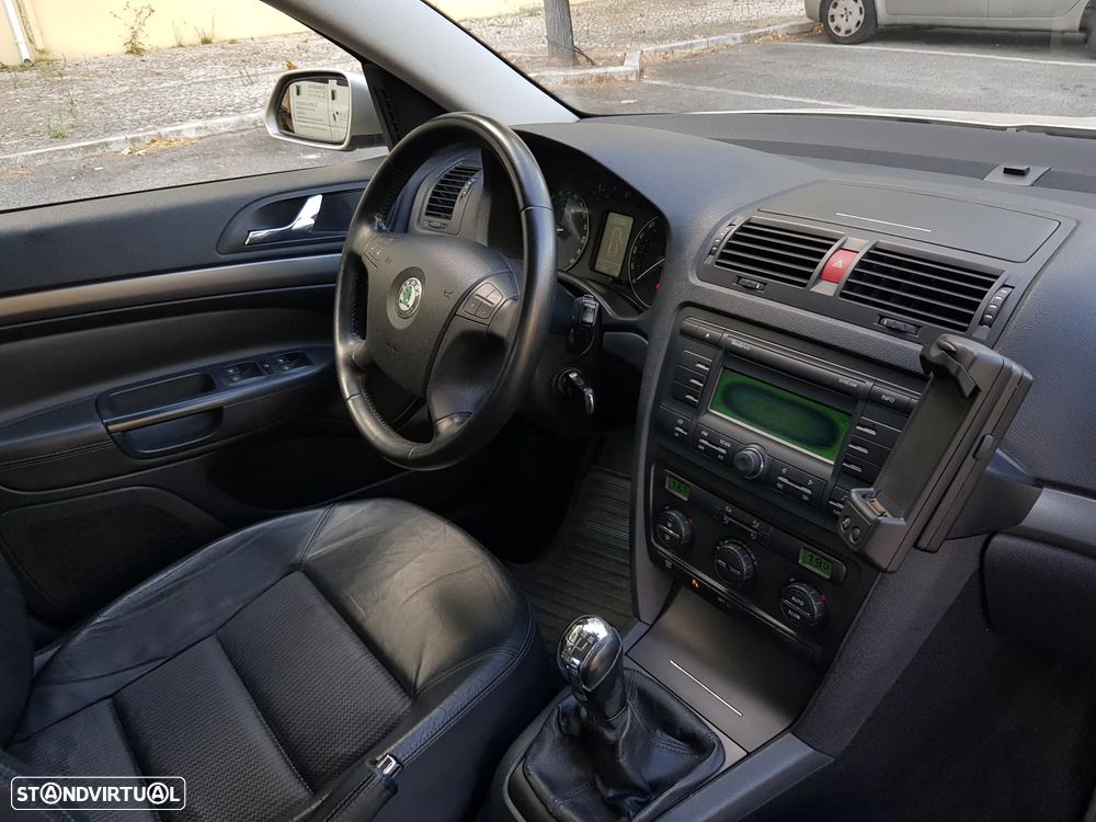 Skoda Octavia 1.6 Elegance - 46