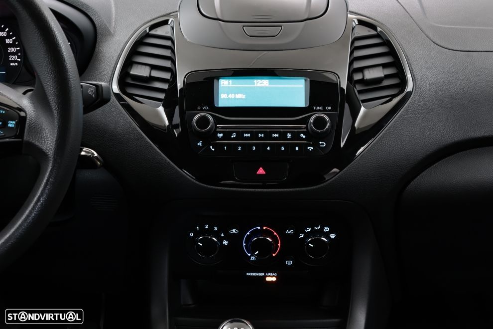 Ford KA+ 1.19 Ti-VCT White & Black Edition - 31