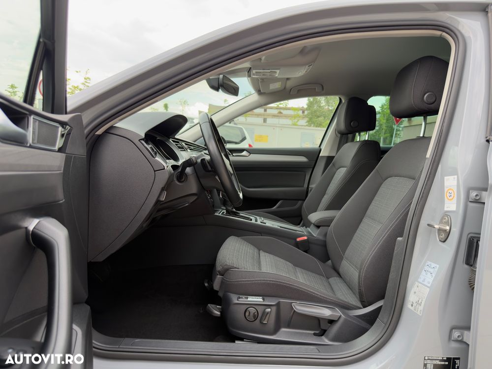Volkswagen Passat 2.0 TDI SCR DSG Business - 38