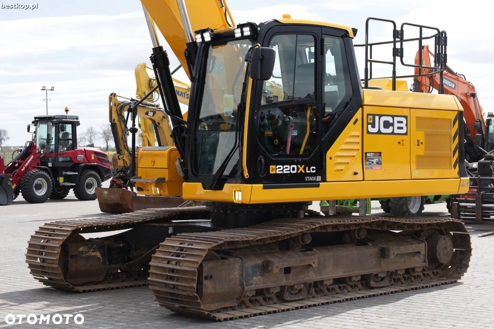JCB 220X - 2