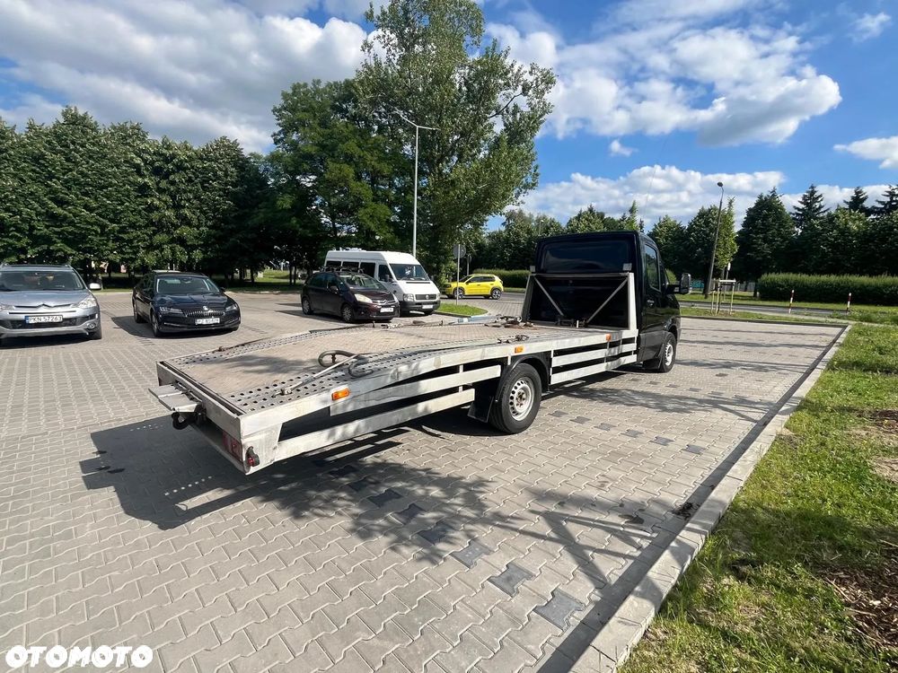 Mercedes-Benz Sprinter - 5