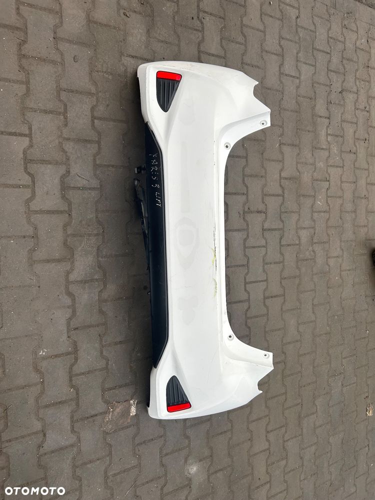 Toyota Yaris III lift 2017-2020 zderzak tył tylny - 1