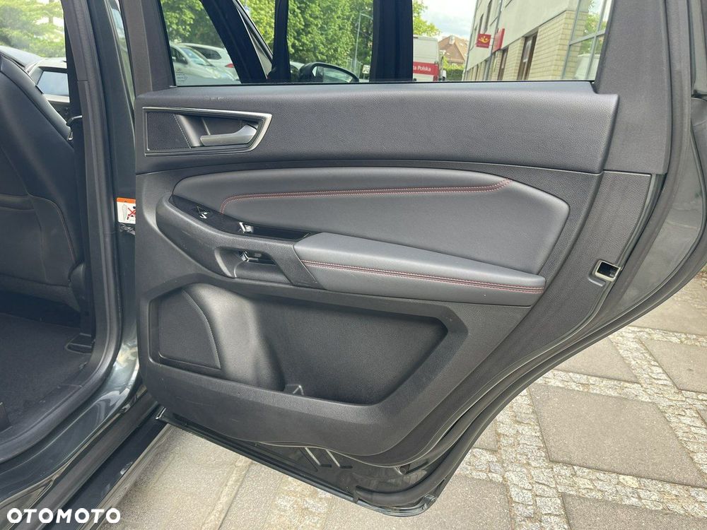 Ford S-Max - 26