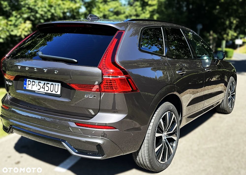 Volvo XC 60 B5 B AWD Plus Dark - 14