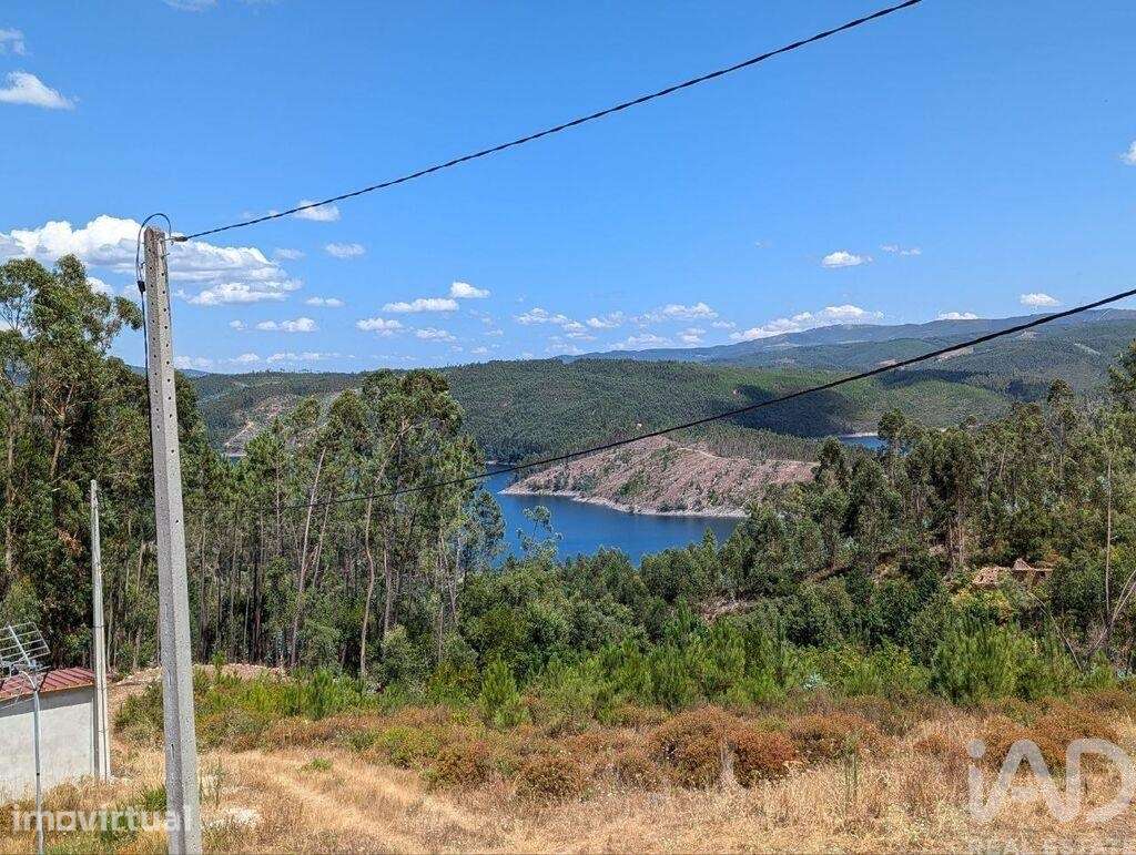 Casa / Villa T5 em Pedrógão Grande de 220 m2 - Grande imagem: 2/40