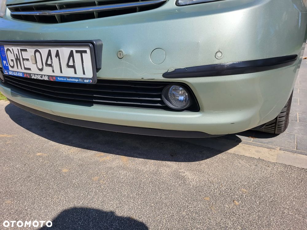 Toyota Prius - 17
