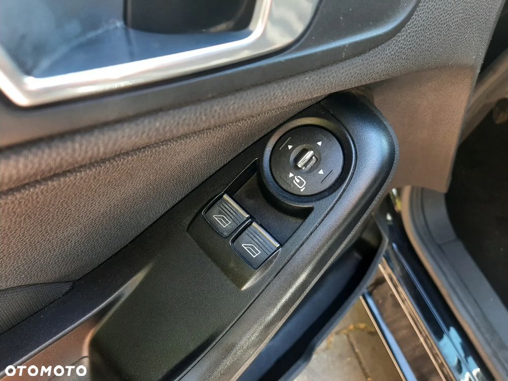 Ford Fiesta 1.0 EcoBoost Start-Stop Celebration - 9