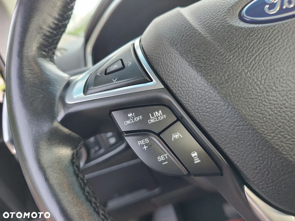 Ford Edge 2.0 EcoBlue Bi-Turbo 4x4 Vignale - 30