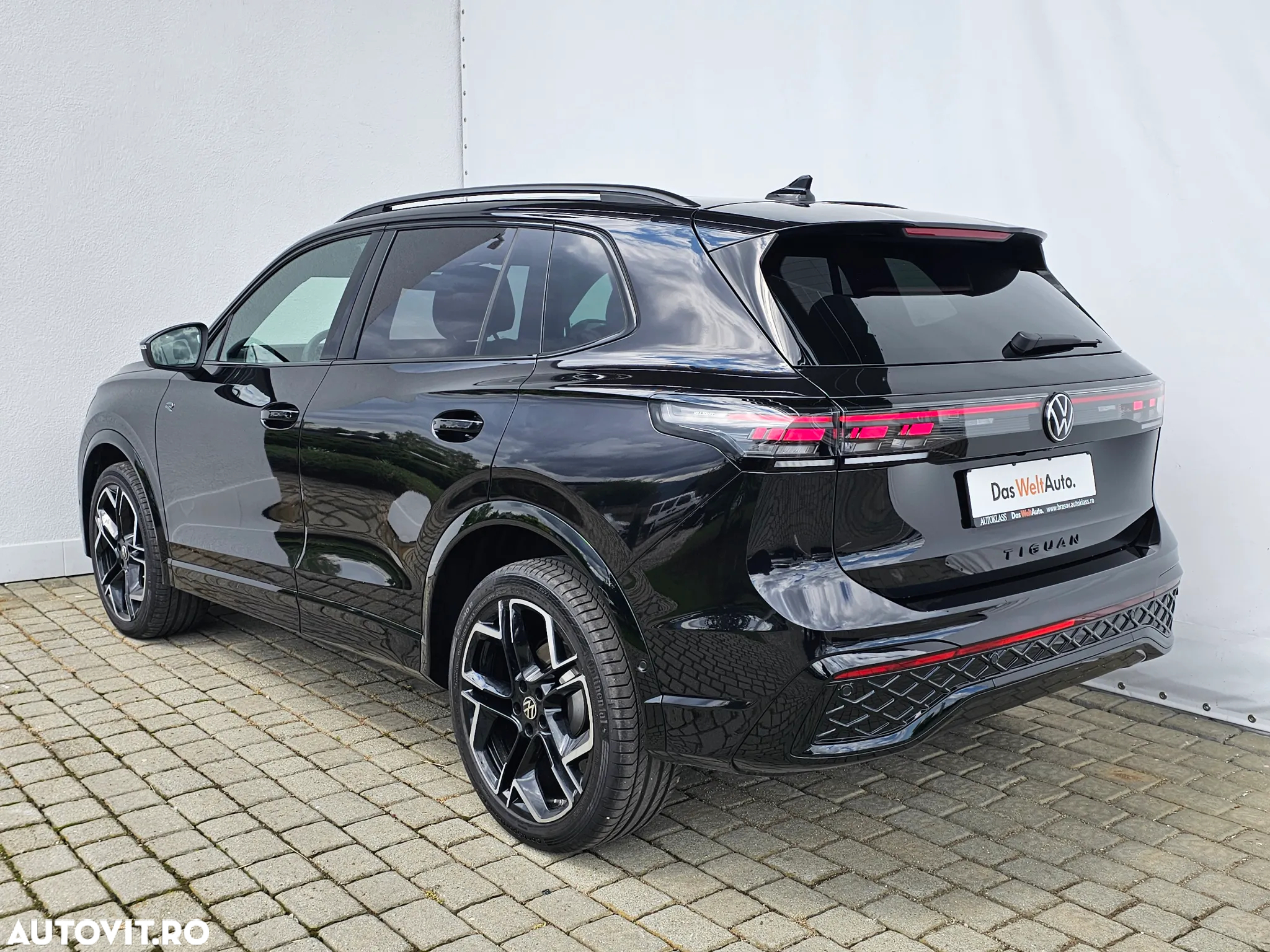 Volkswagen Tiguan 2.0 TDI DSG 4Motion R-Line - 3
