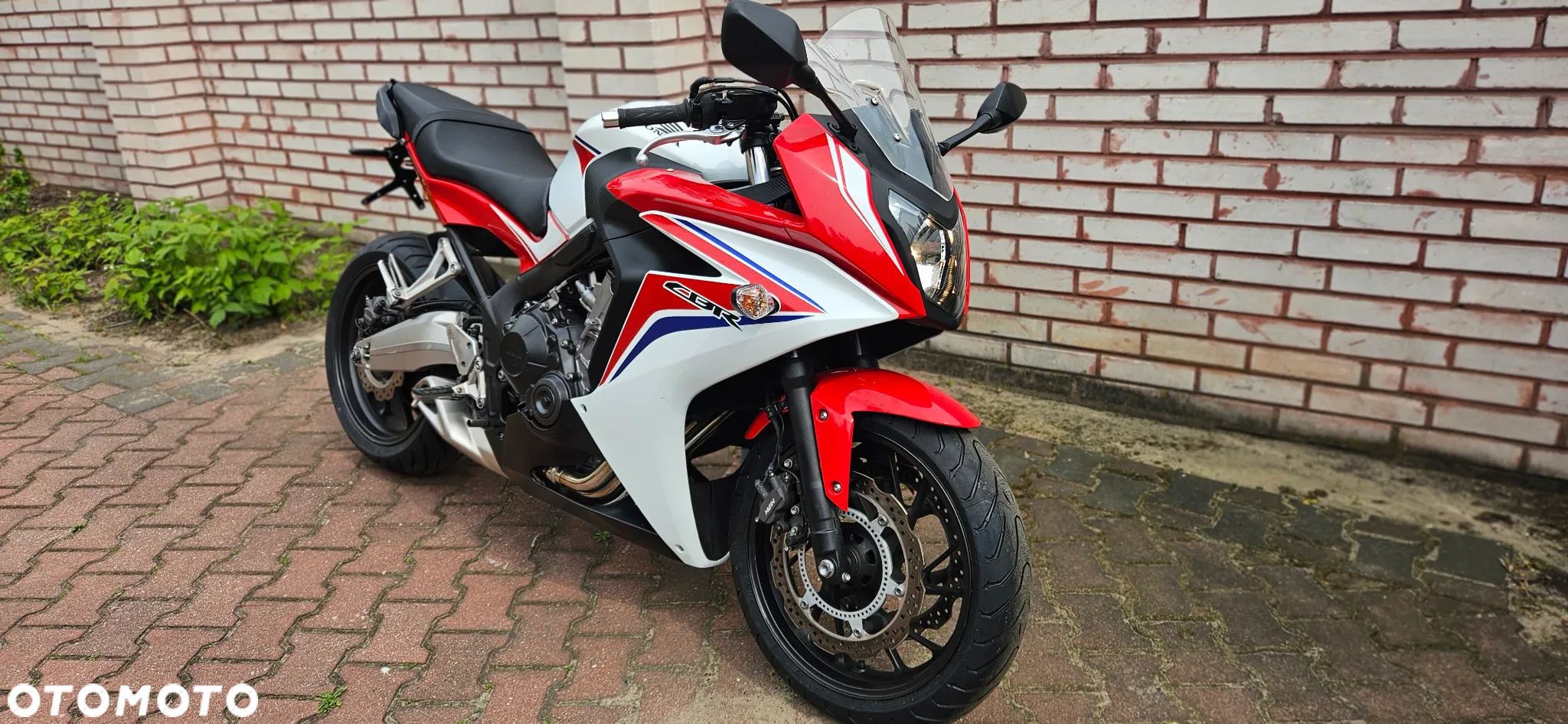 Honda CBR - 1