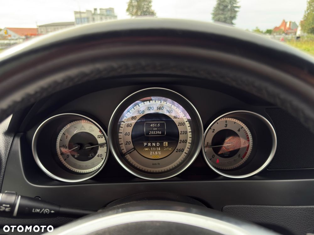 Mercedes-Benz Klasa C 250 CDI DPF 4Matic (BlueEFFICIENCY) 7G-TRONIC Avantgarde - 21