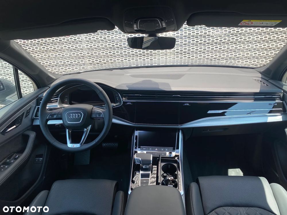 Audi Q7 ver-55-tfsi-e-phev-quattro-s-line-tiptr - 12
