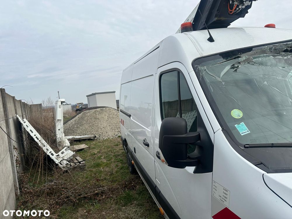 Renault MASTER PODNOŚNIK KOSZOWY - 30