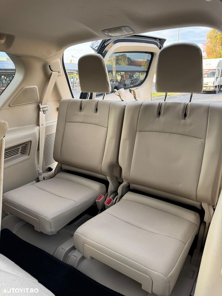 Toyota Land Cruiser - 10