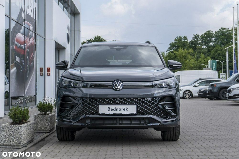 Volkswagen Tiguan - 4