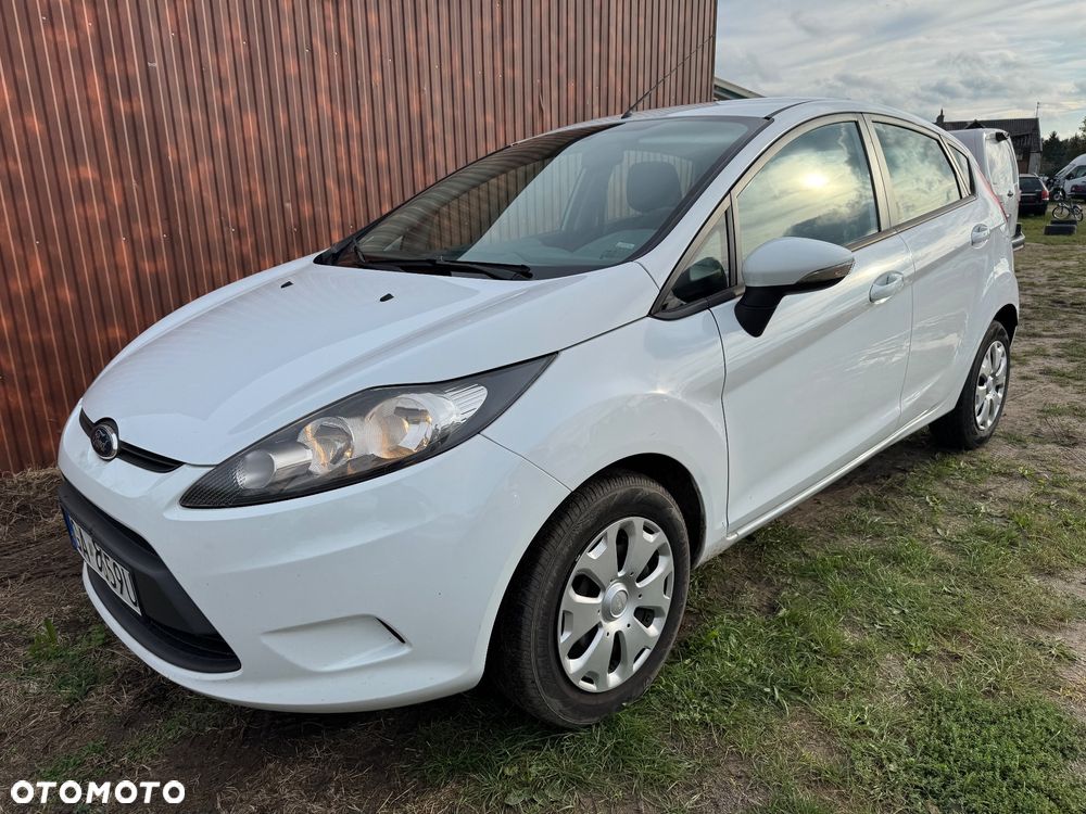 Ford Fiesta 1.25 Ambiente - 2