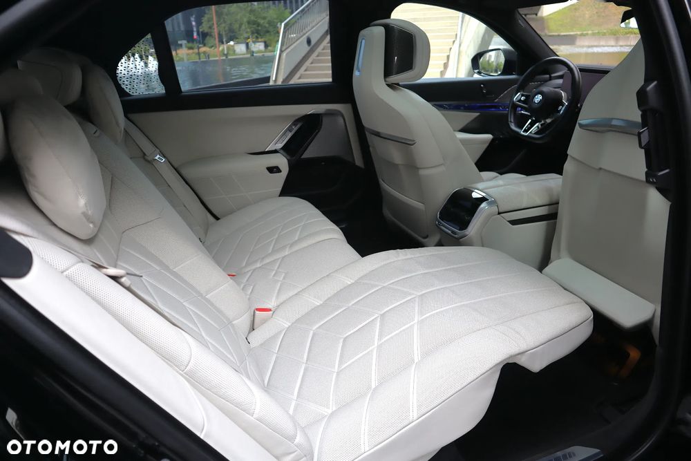 BMW Seria 7 740d xDrive mHEV M Sport sport - 22