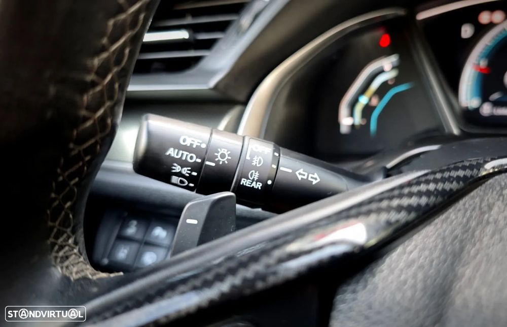 Honda Civic 1.6 i-DTEC Executive Premium 9AT - 26