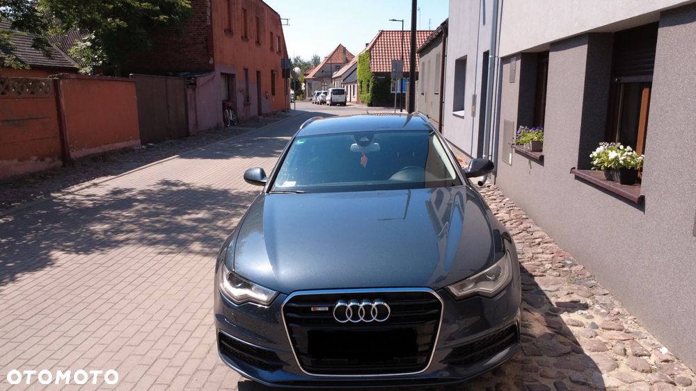Audi A6 Avant - 1