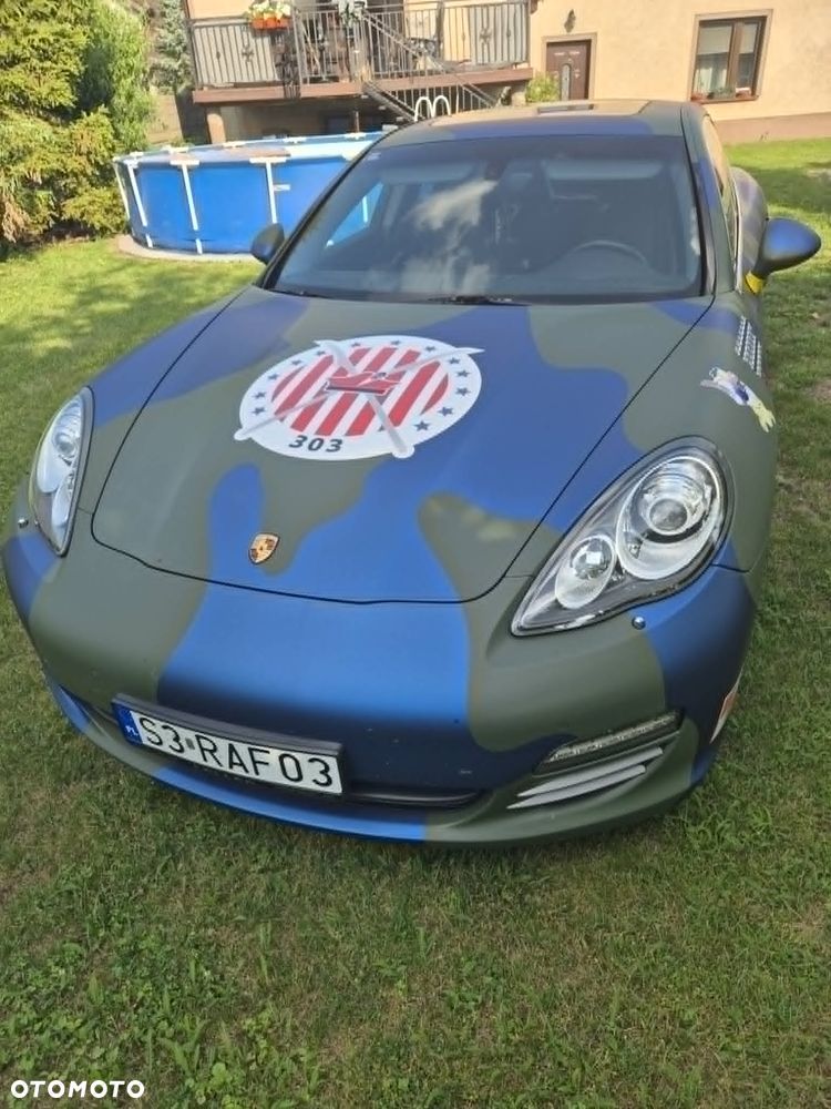 Porsche Panamera 4S - 8