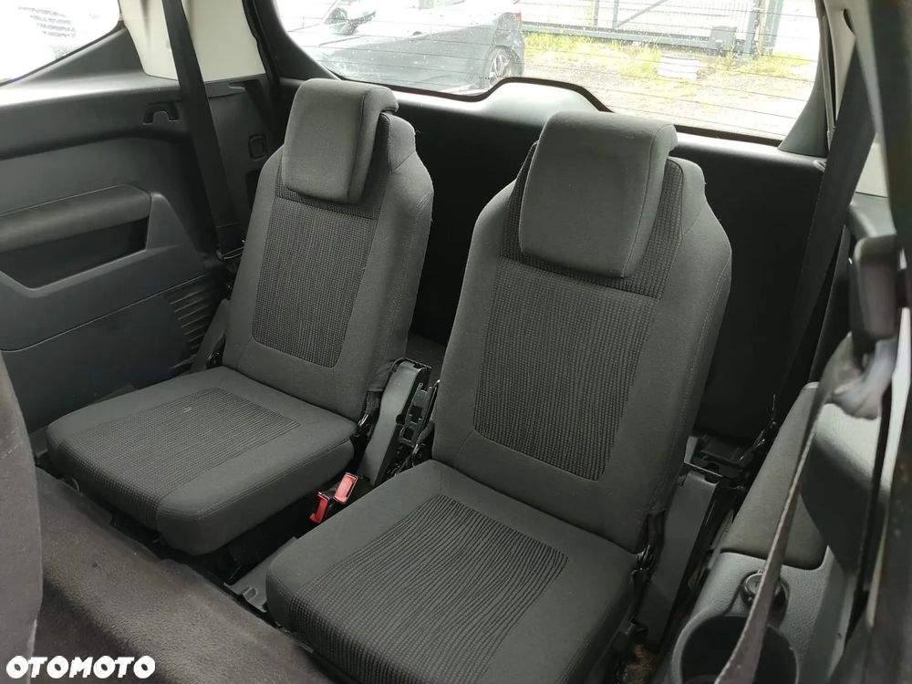 Peugeot 5008 1.6 HDi Premium - 22