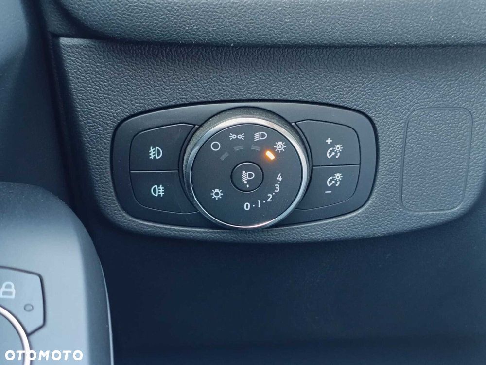 Ford Focus SW 1.0 EcoBoost mHEV Titanium X - 26