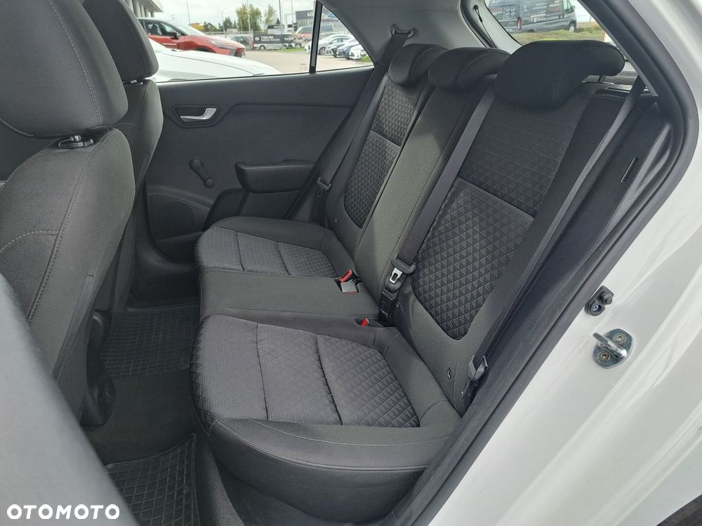 Kia Rio 1.2 M - 18