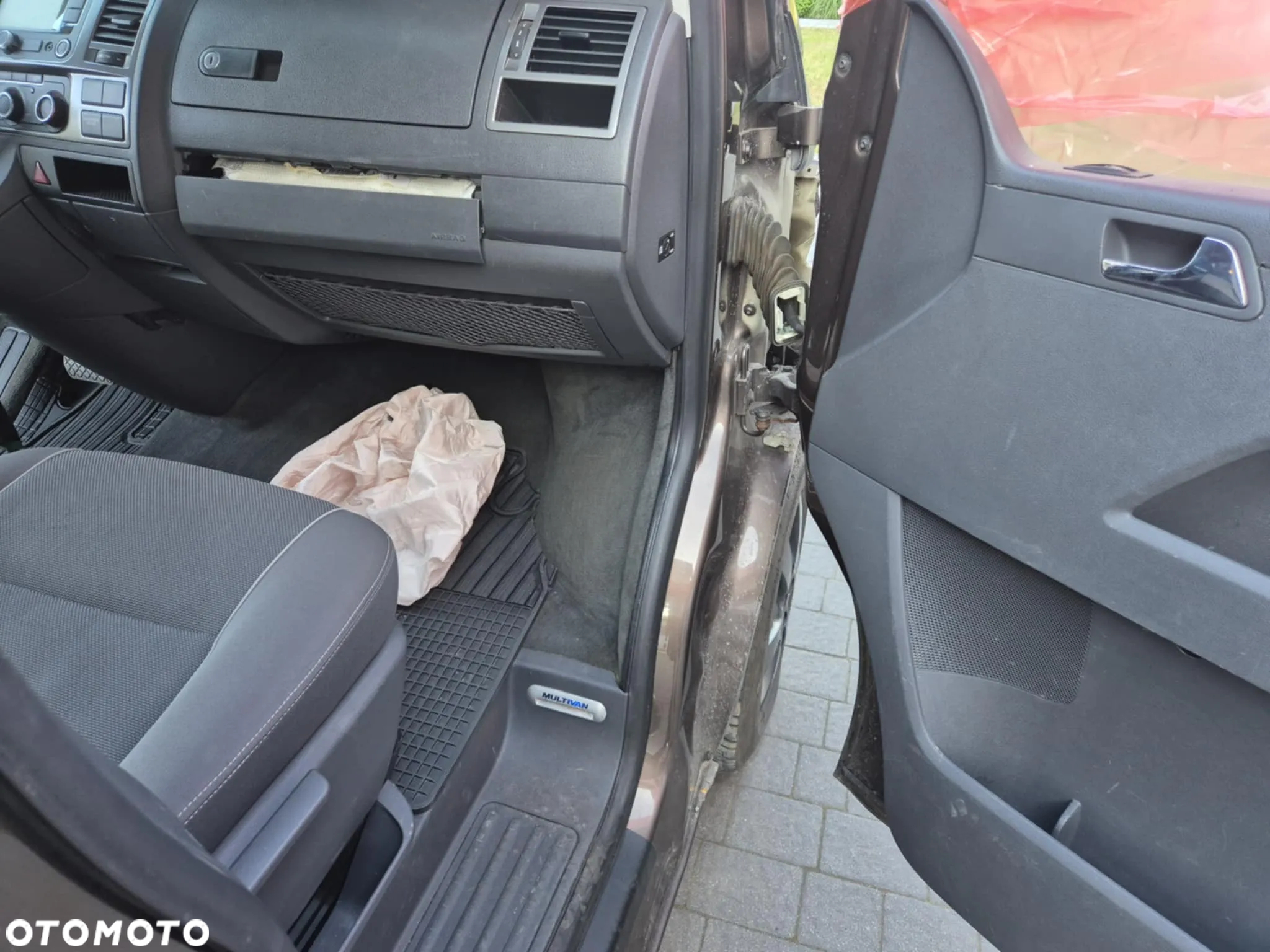 Volkswagen Multivan - 7